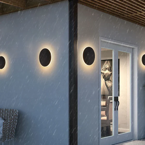 Minimalist Round Metal Outdoor Wall Light