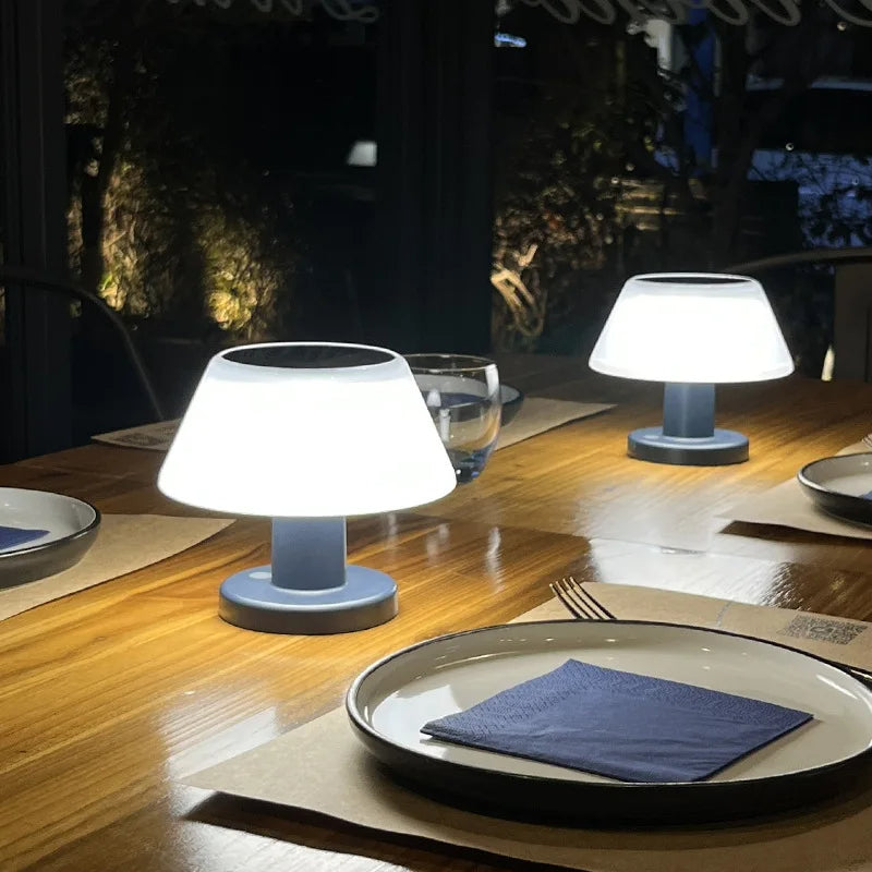 Solari Solar Table Lamp