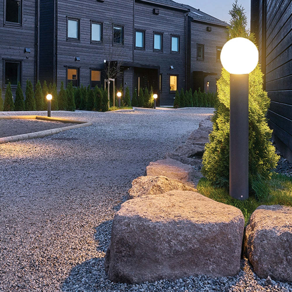 Pena Modern Outdoor Garden Lamp