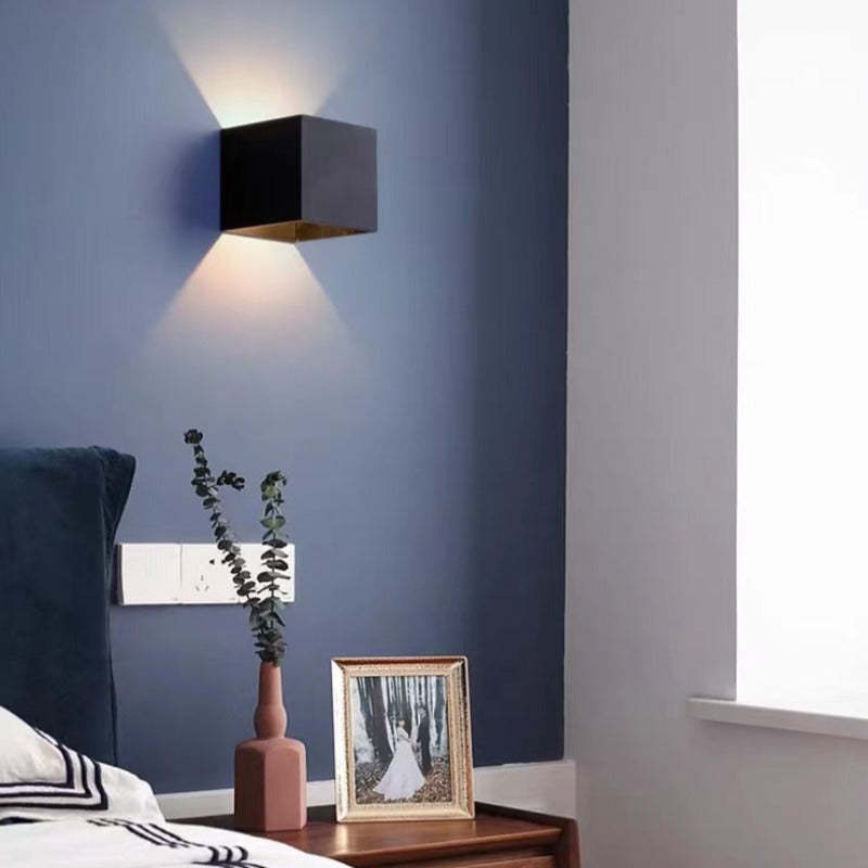 Modern Aluminum Indoor LED Wall Light