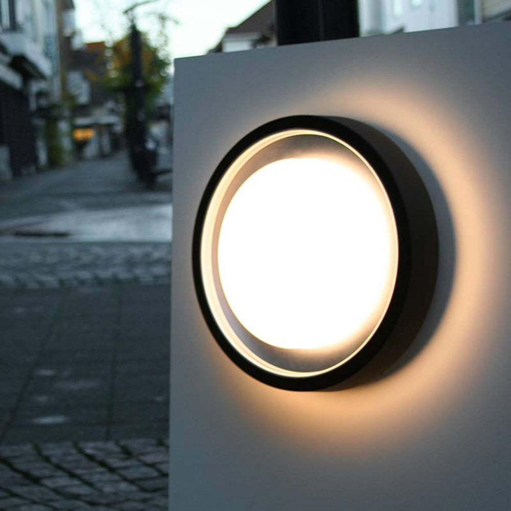 Outdoor Wall / Flush Ceiling Light