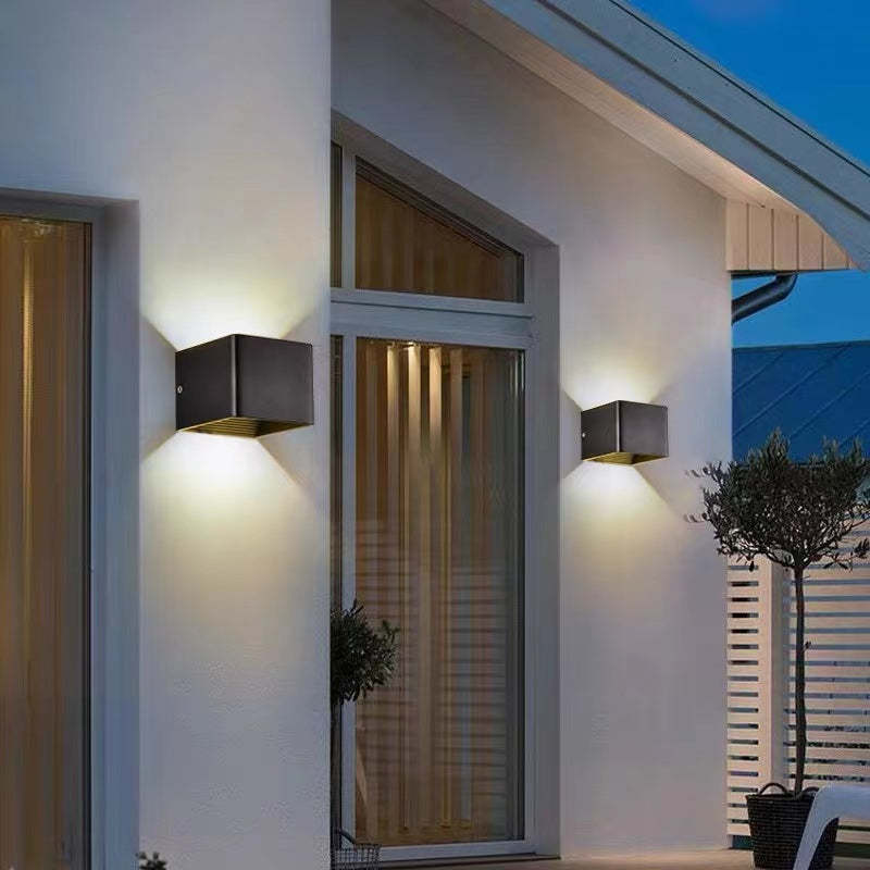 Modern Aluminum Indoor LED Wall Light