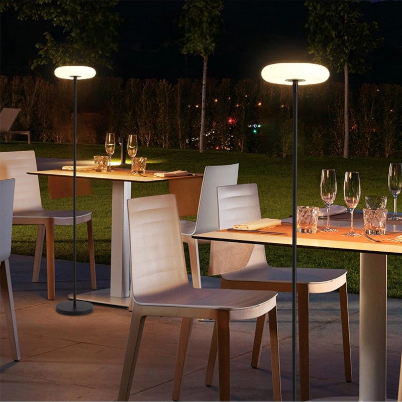 Signature Solar Outdoor Lamp