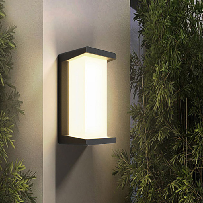 Black & White Outdoor Wall Light