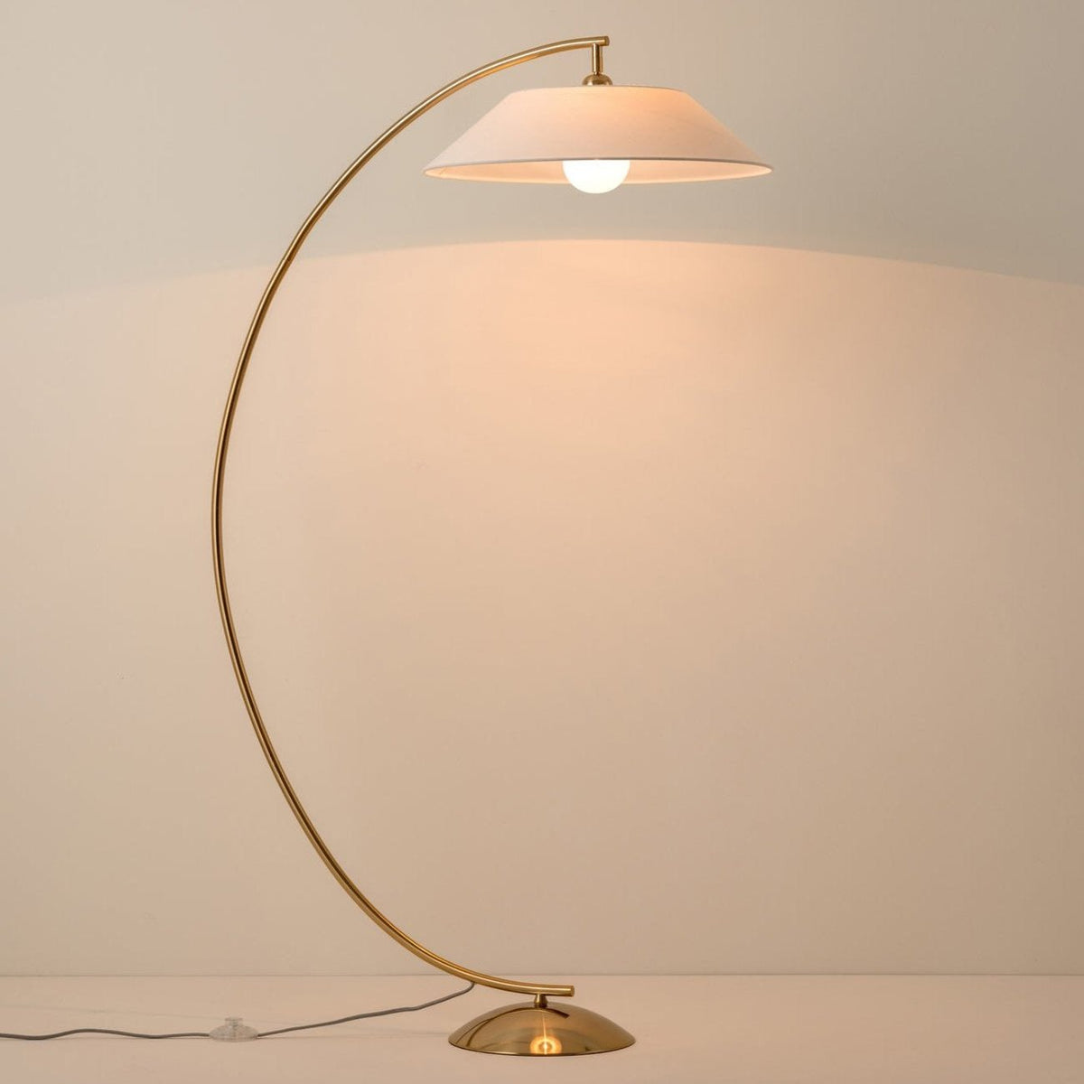 Circo Floor Lamp