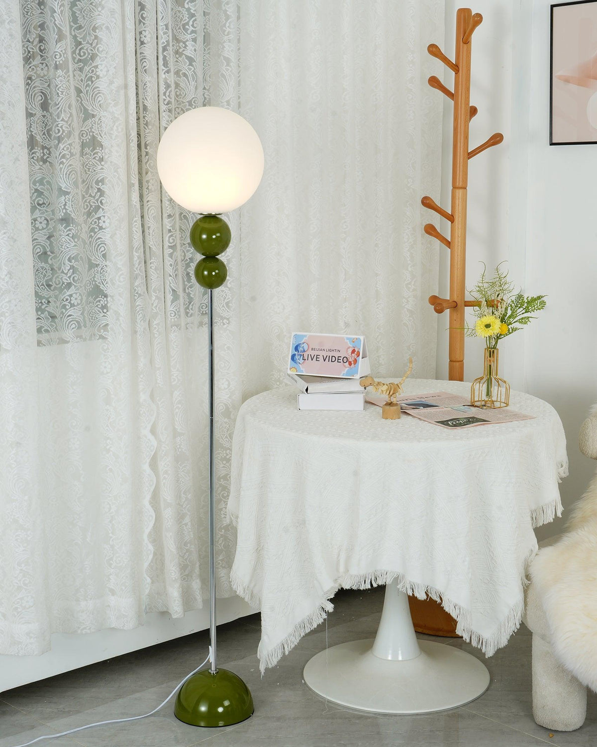 Clavel Floor Lamp