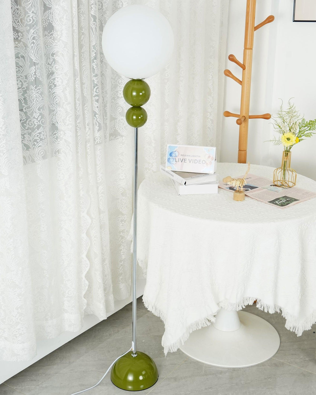 Clavel Floor Lamp