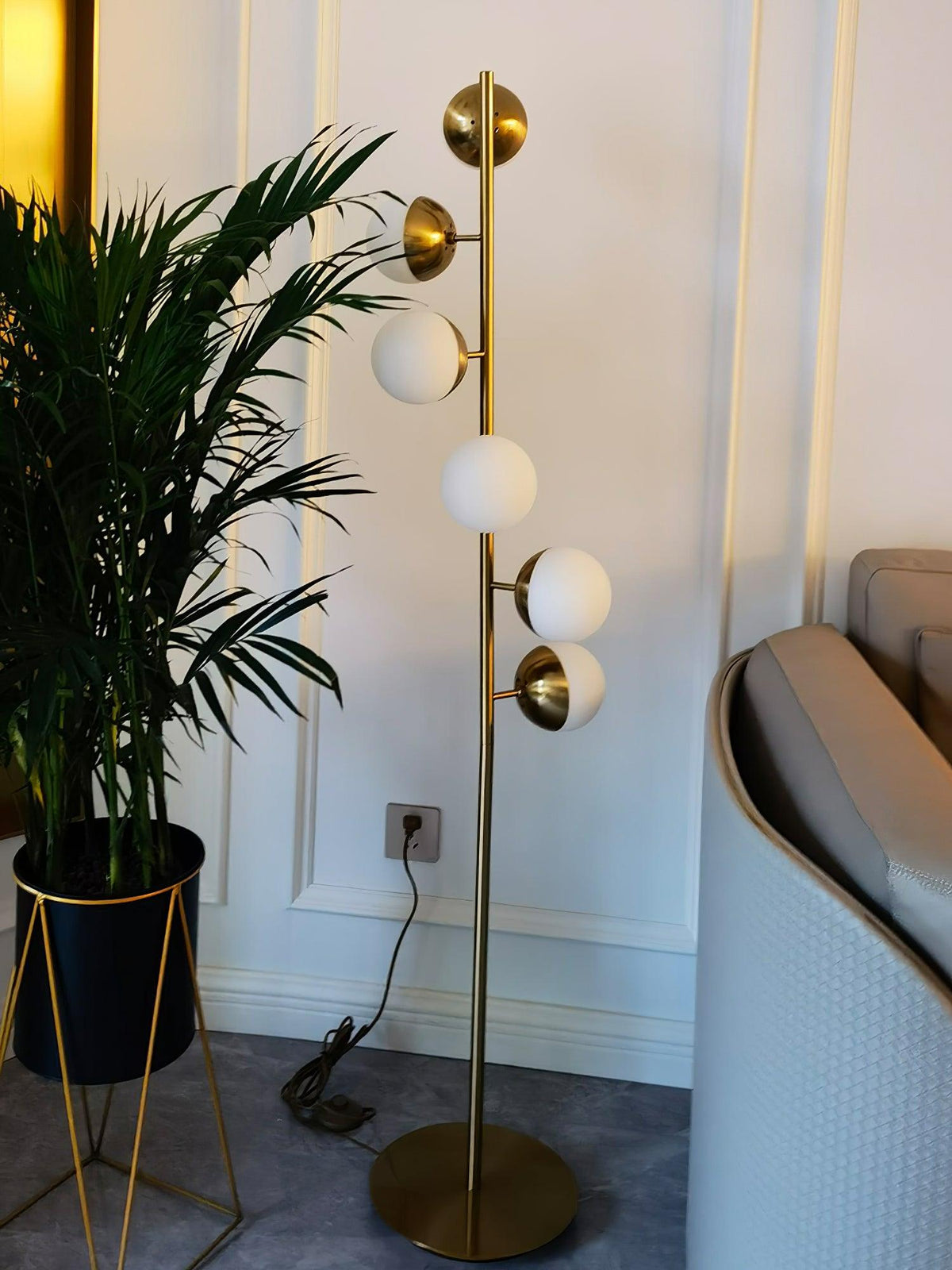 Doppler LED Tree Light