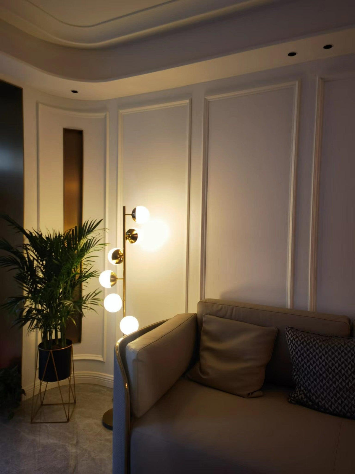Doppler LED Tree Light