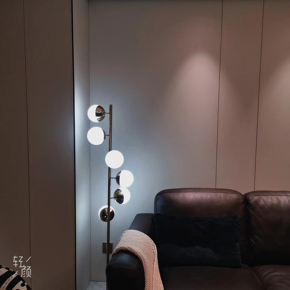 Doppler LED Tree Light