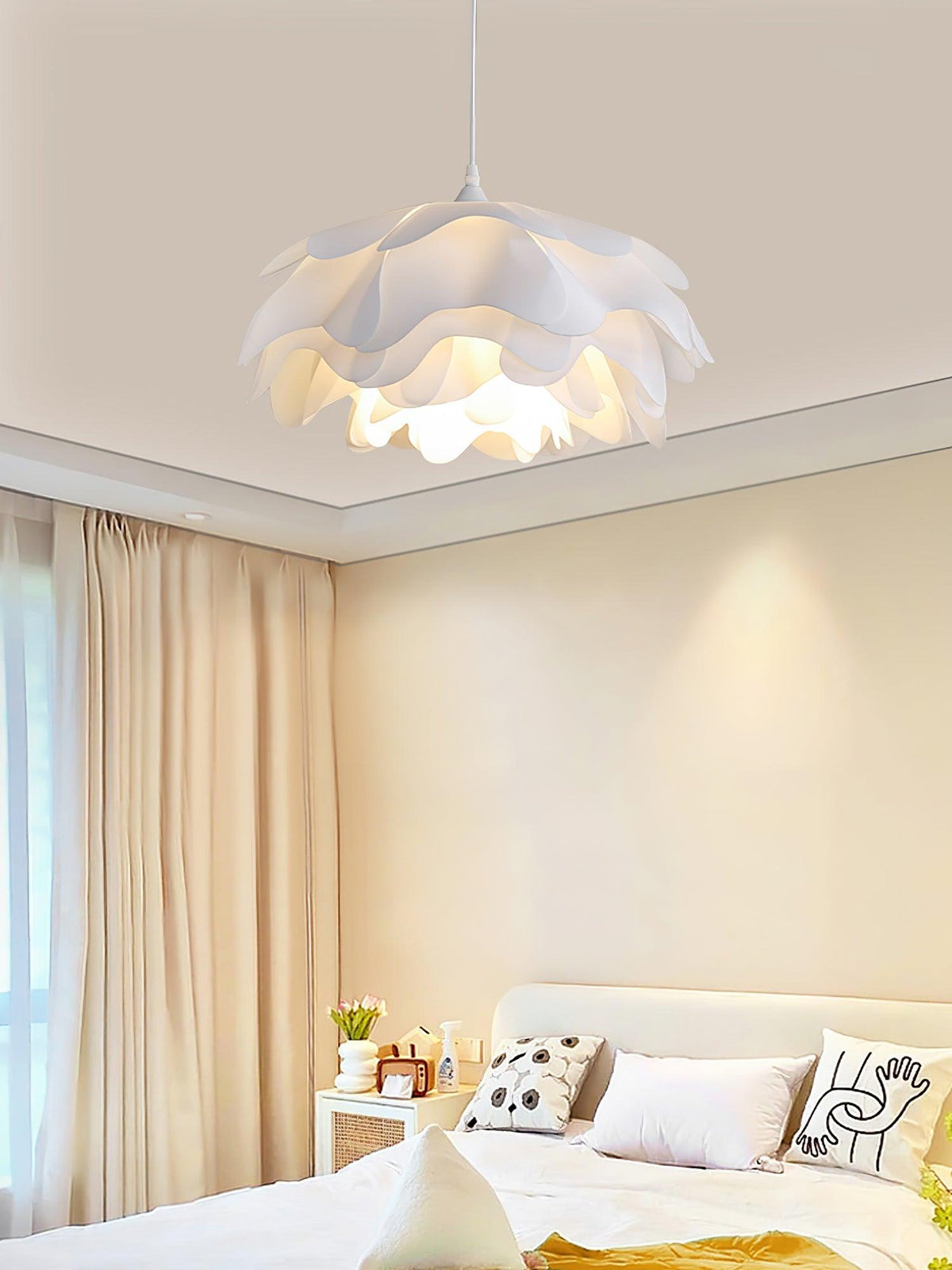 White Flower Pendant Light