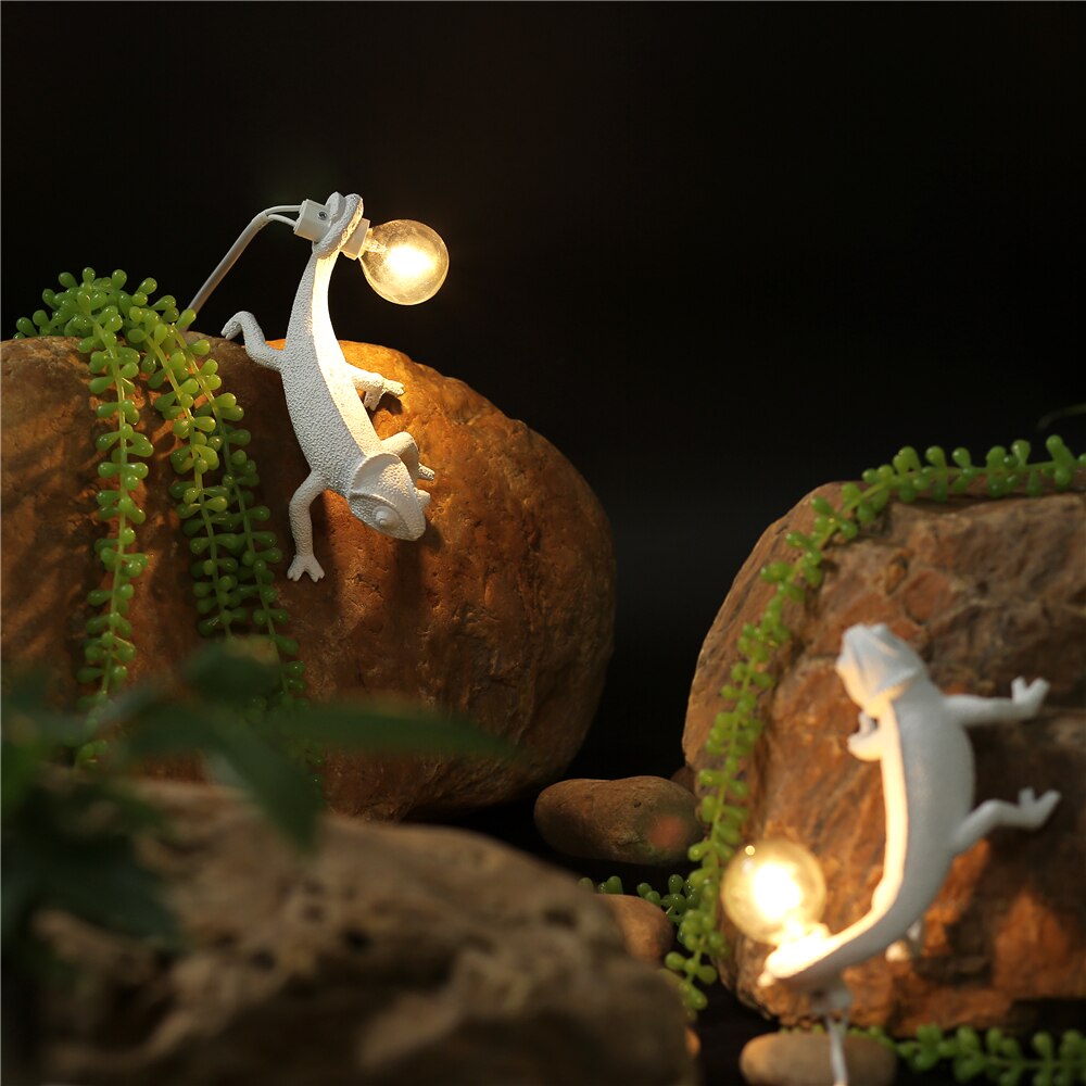 Resin Lizard Table Lamp