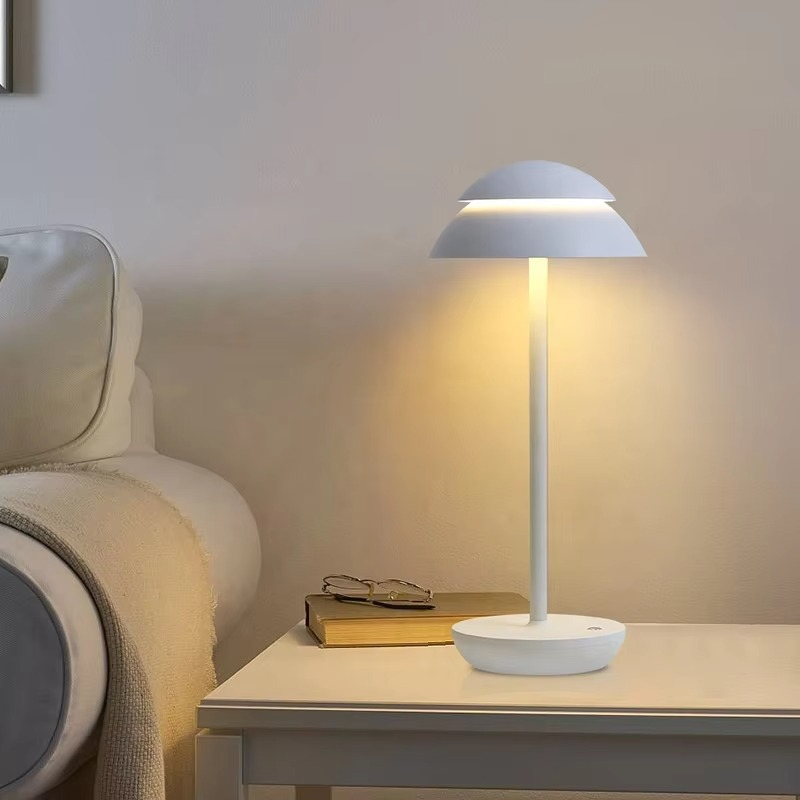 Glowing Prestige Lamp