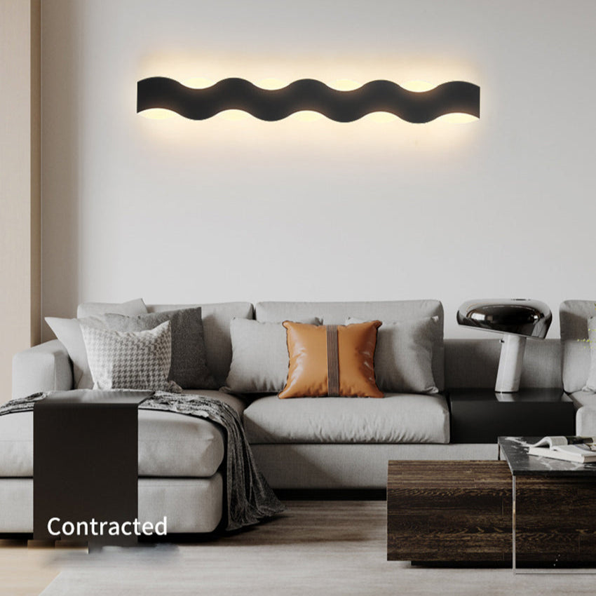 Wave Outdoor Wall Light