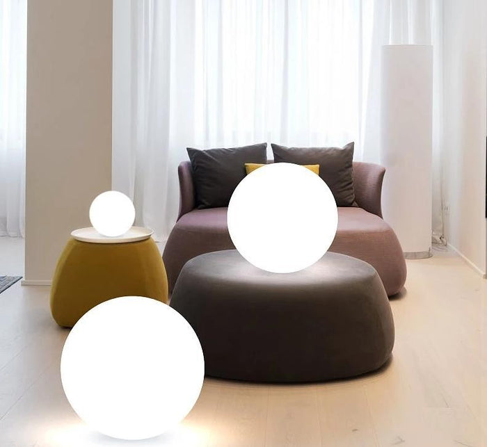 Globe Garden Lamp