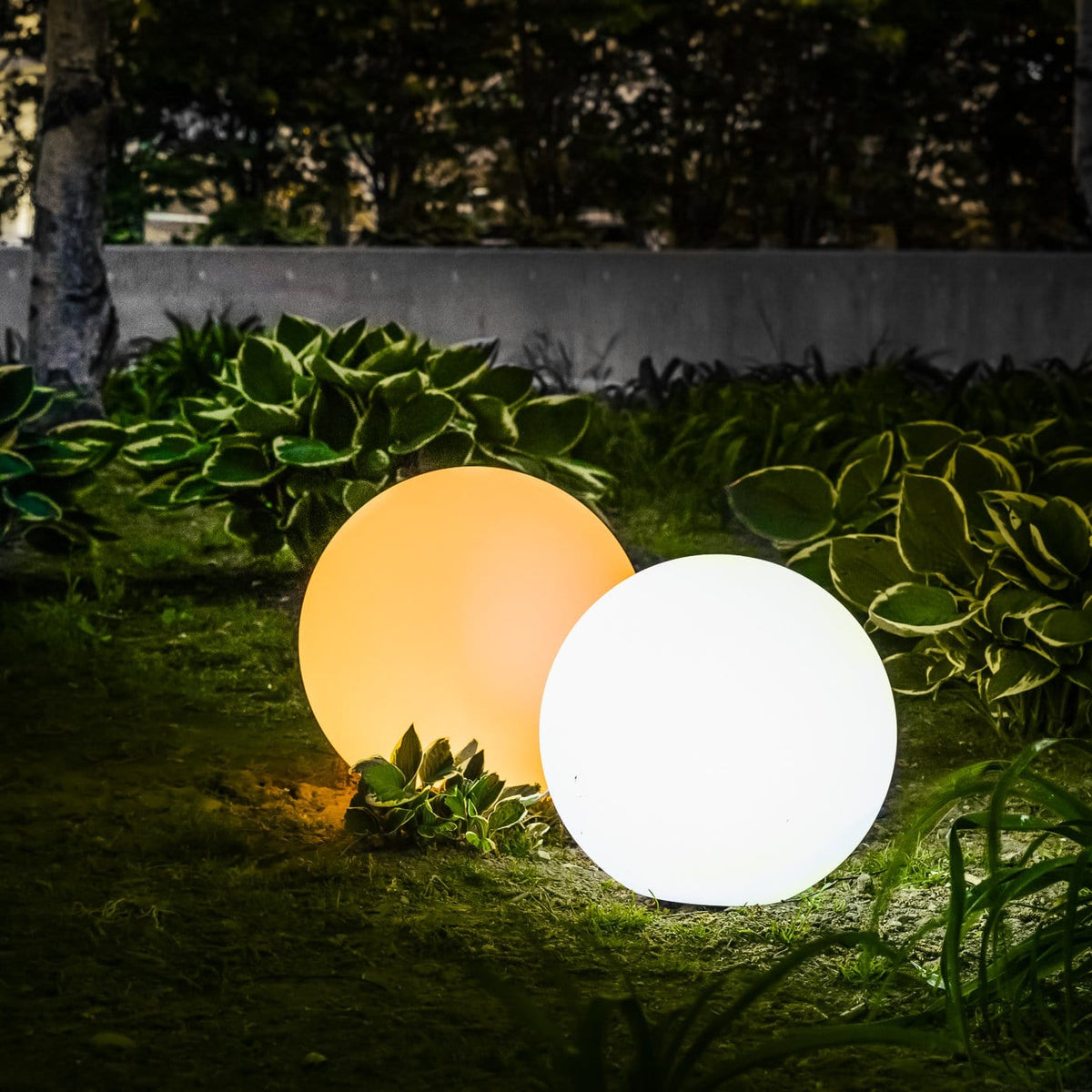 Globe Garden Lamp