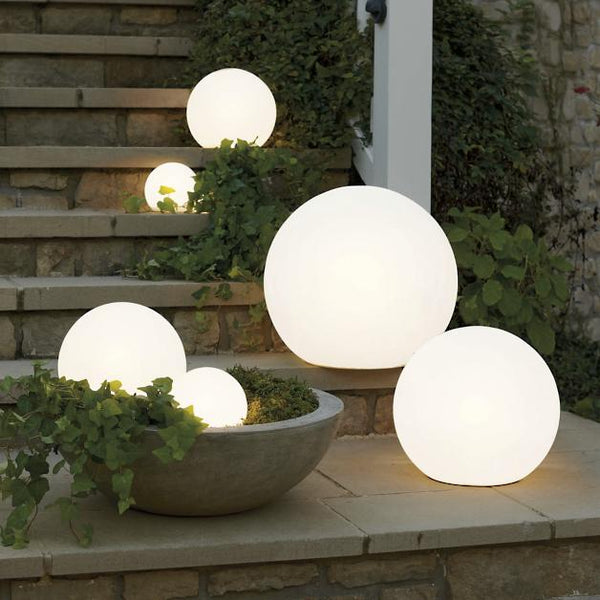 Globe Garden Lamp