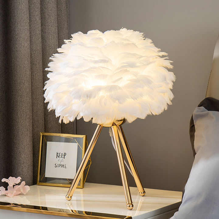 Missfeather Dimmable Feather Table Lamp