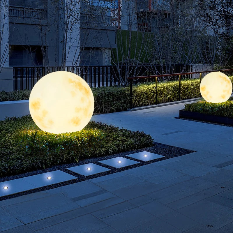 Moon Garden Lamp