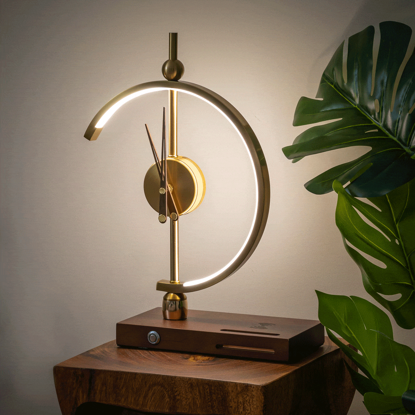 Nagoya Luxury Lamp Clock with Charger