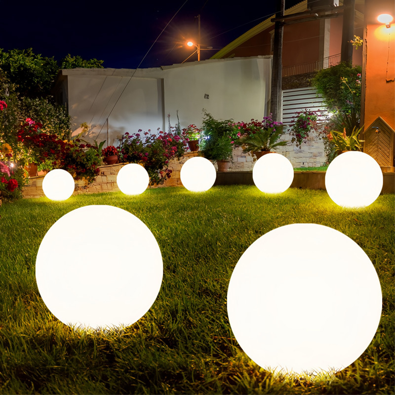 Solar Globe Garden Light