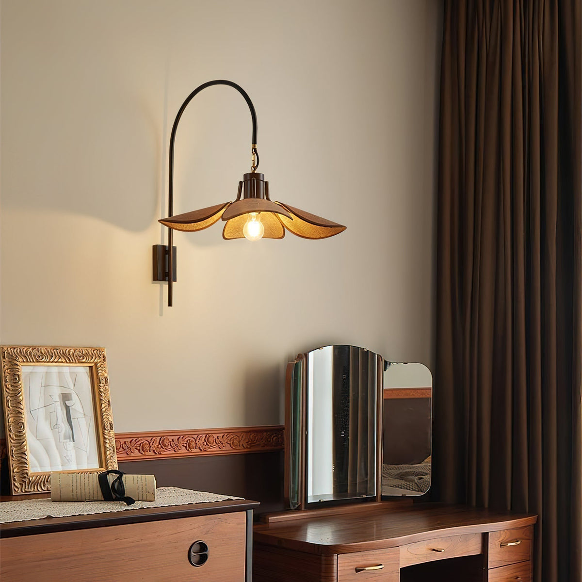 Petal Bloom Wall Light