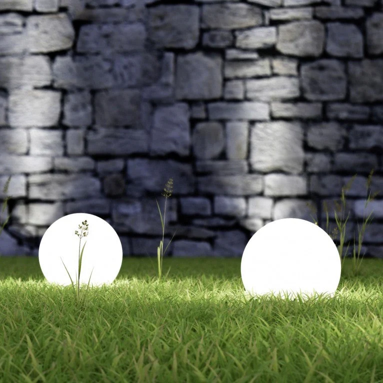 Solar Globe Garden Light