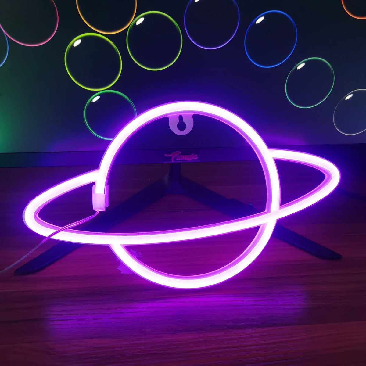Saturn Neon Light