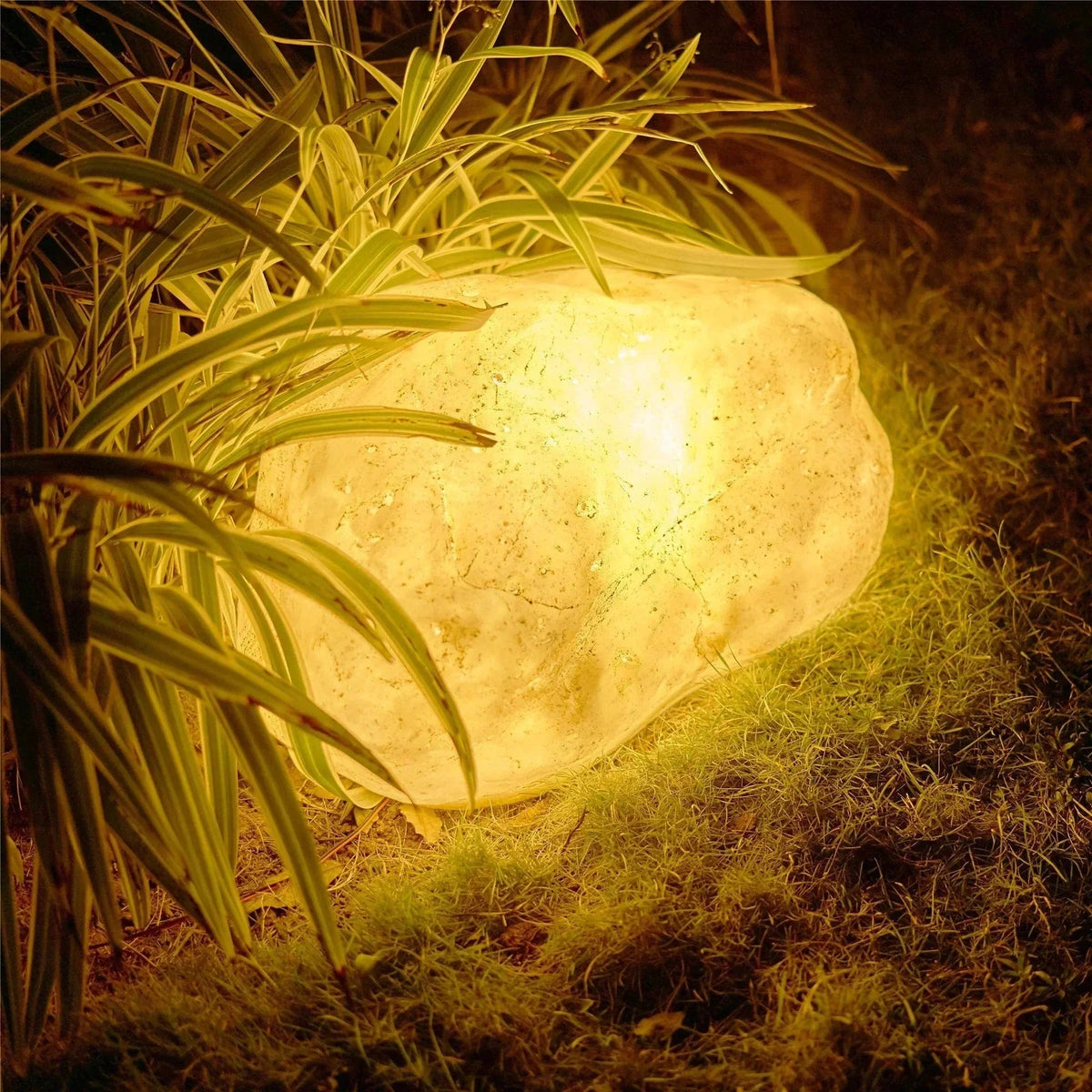 Living Stone Outdoor Light