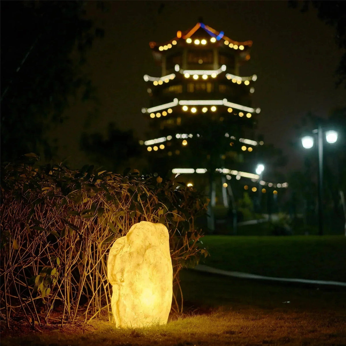 Living Stone Outdoor Light