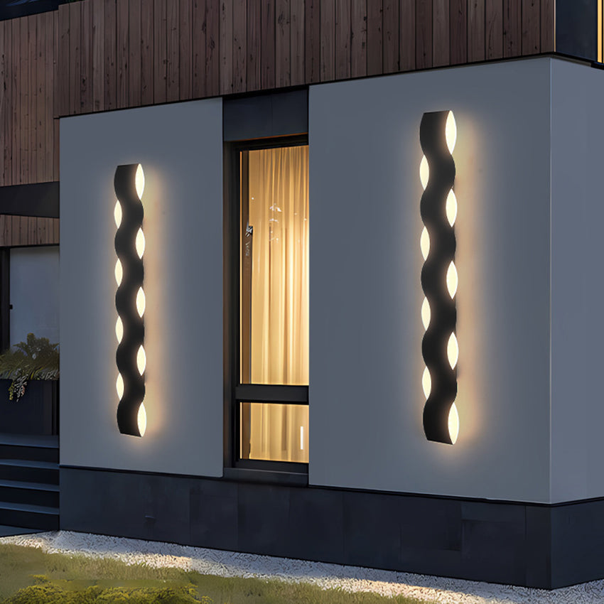 Wave Outdoor Wall Light